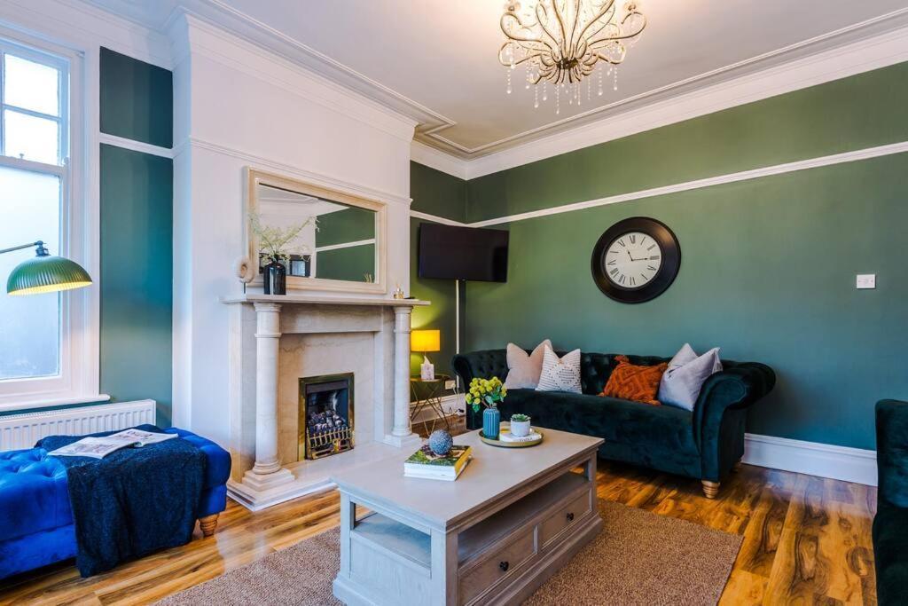 Huge House In Leeds 6Br Sleeps13 By Purestay Short Lets Meanwood Exteriör bild