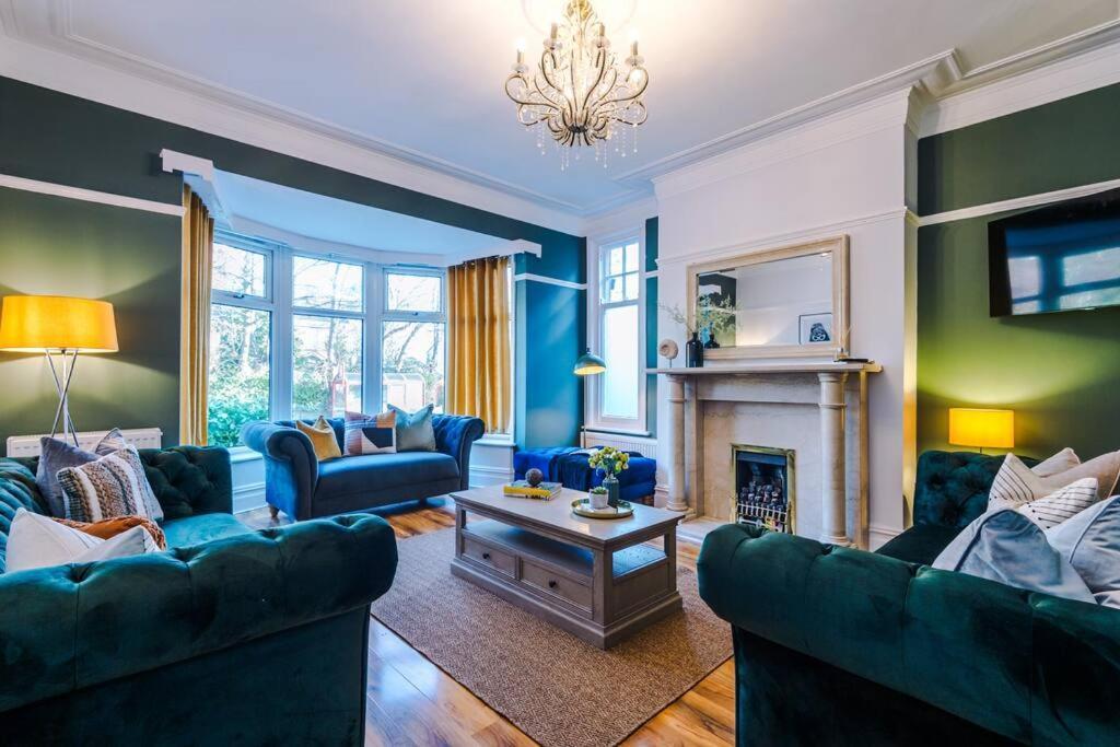 Huge House In Leeds 6Br Sleeps13 By Purestay Short Lets Meanwood Exteriör bild